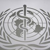Le Conseil des Etats ne veut pas remettre en question les décisions de l'Organisation mondiale de la santé et leurs implications en Suisse (illustration). KEYSTONE/MARTIAL TREZZINI